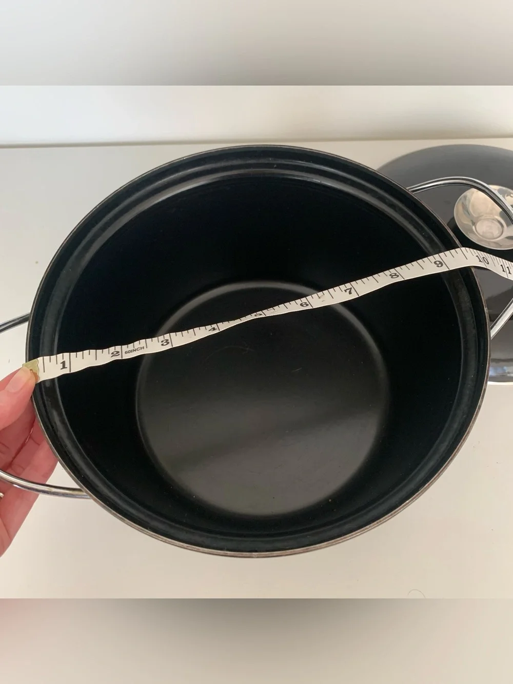 Cathrineholm Lotus Black Enamel Dutch Oven Casserole Pot With Handles and Lid